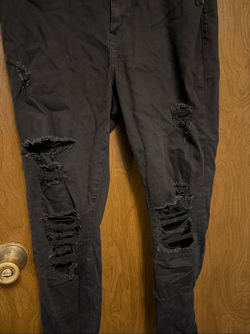 Arizona Jean Co Black Distressed high rise curvy skinny Jeans  size 15 - Picture 2 of 5